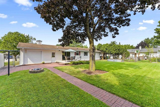 2423 HAMPTON AVENUE, Green Bay, WI 54311