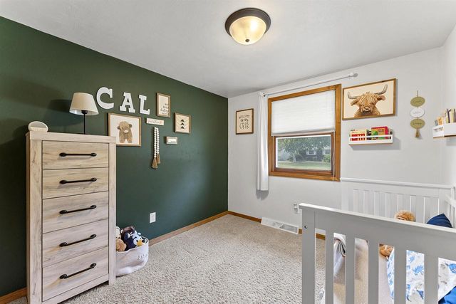 2423 HAMPTON AVENUE, Green Bay, WI 54311