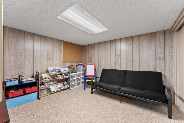 2423 HAMPTON AVENUE, Green Bay, WI 54311