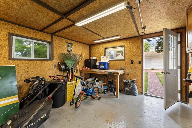 2423 HAMPTON AVENUE, Green Bay, WI 54311