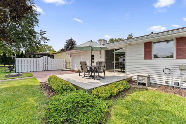 2423 HAMPTON AVENUE, Green Bay, WI 54311