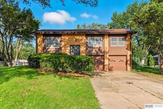 1031 Cobblestone Drive, Lincoln, NE 68510