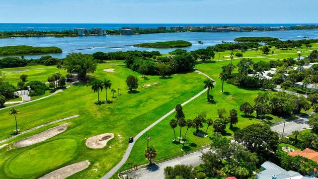1315 N Lakeside Drive, Lake Worth Beach, FL 33460