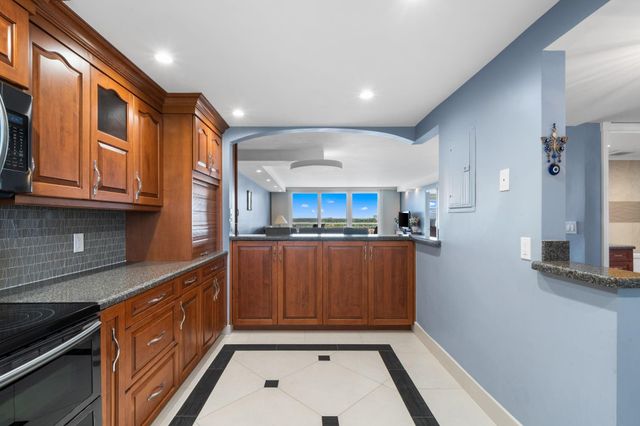 511 Bayshore Drive 904, Fort Lauderdale, FL 33304