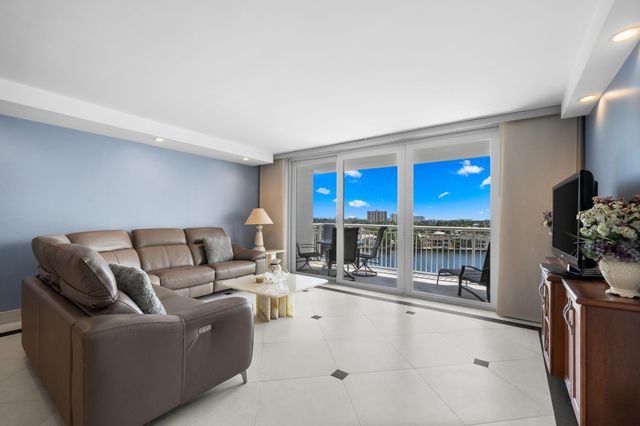 511 Bayshore Drive 904, Fort Lauderdale, FL 33304