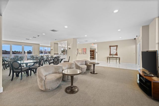 511 Bayshore Drive 904, Fort Lauderdale, FL 33304