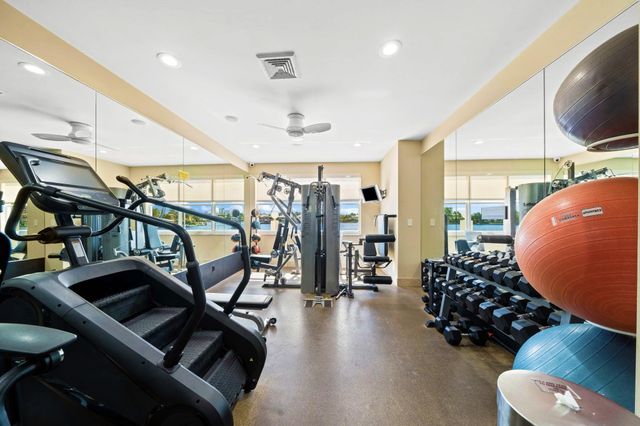 511 Bayshore Drive 904, Fort Lauderdale, FL 33304