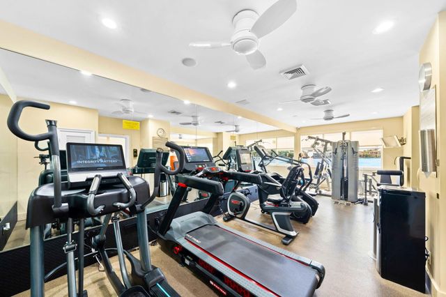 511 Bayshore Drive 904, Fort Lauderdale, FL 33304