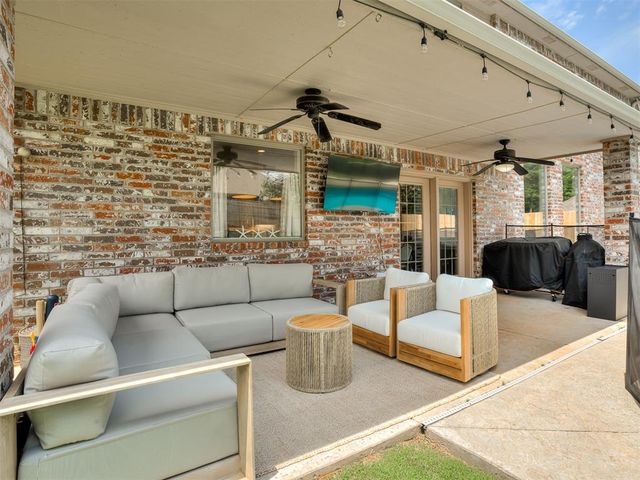 19308 Cade Court, Edmond, OK 73012