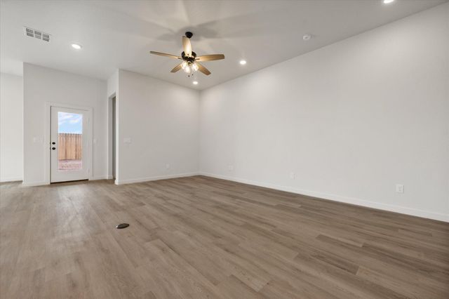 13824 Gary Avenue, Lubbock, TX 79423