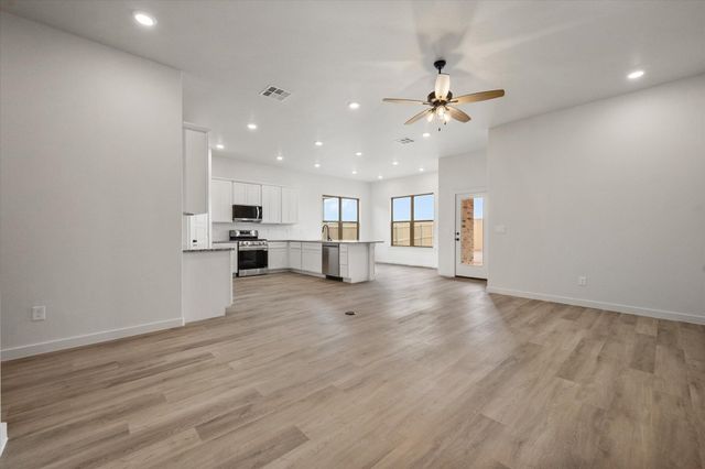 13824 Gary Avenue, Lubbock, TX 79423