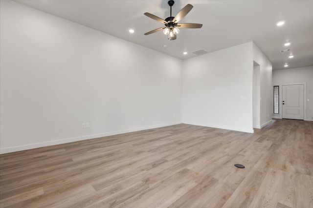 13824 Gary Avenue, Lubbock, TX 79423