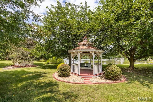 4121 Bruene Avenue, Pontoon Beach, IL 62040