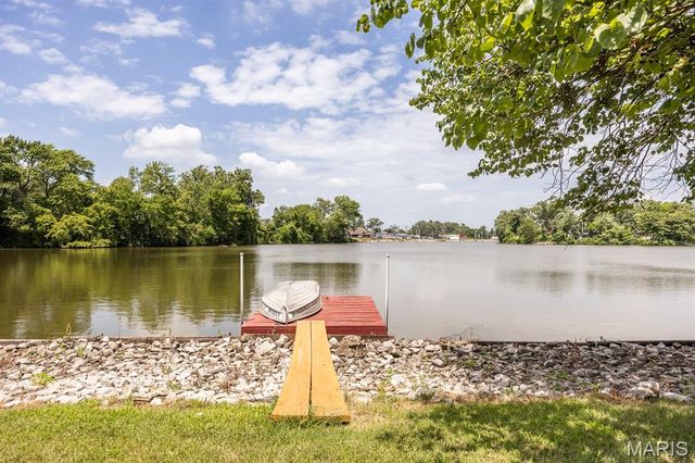 4121 Bruene Avenue, Pontoon Beach, IL 62040