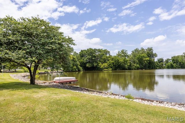 4121 Bruene Avenue, Pontoon Beach, IL 62040