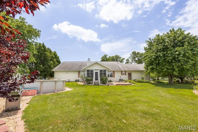 4121 Bruene Avenue, Pontoon Beach, IL 62040