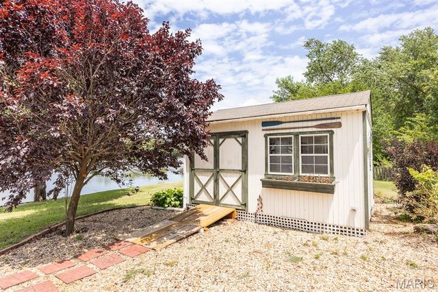 4121 Bruene Avenue, Pontoon Beach, IL 62040