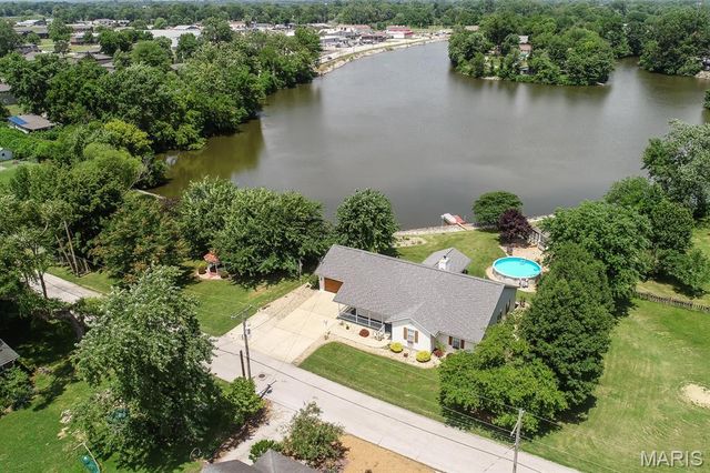 4121 Bruene Avenue, Pontoon Beach, IL 62040