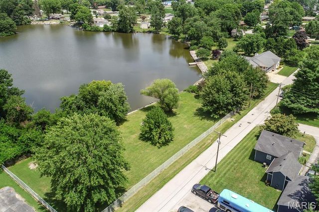 4121 Bruene Avenue, Pontoon Beach, IL 62040