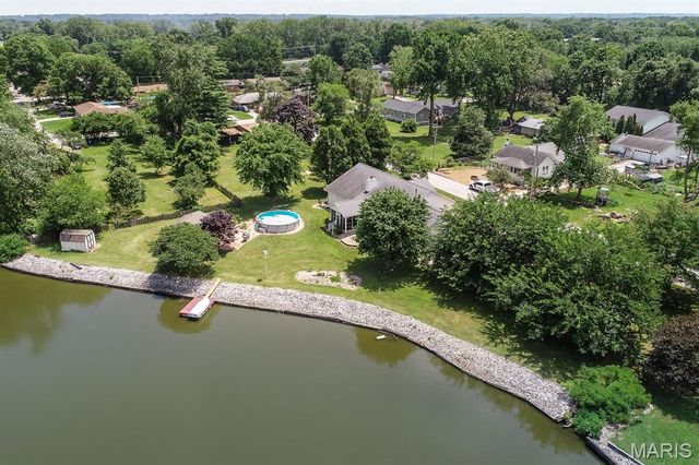 4121 Bruene Avenue, Pontoon Beach, IL 62040