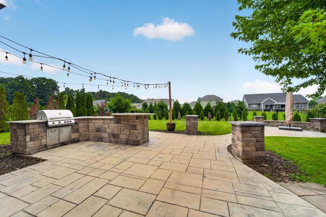 5227 Kings WAY, Mount Pleasant, WI 53403