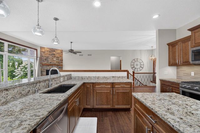5227 Kings WAY, Mount Pleasant, WI 53403