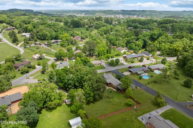 310 Hollywood Circle, Sevierville, TN 37862