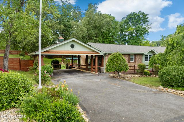 310 Hollywood Circle, Sevierville, TN 37862