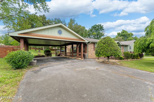 310 Hollywood Circle, Sevierville, TN 37862