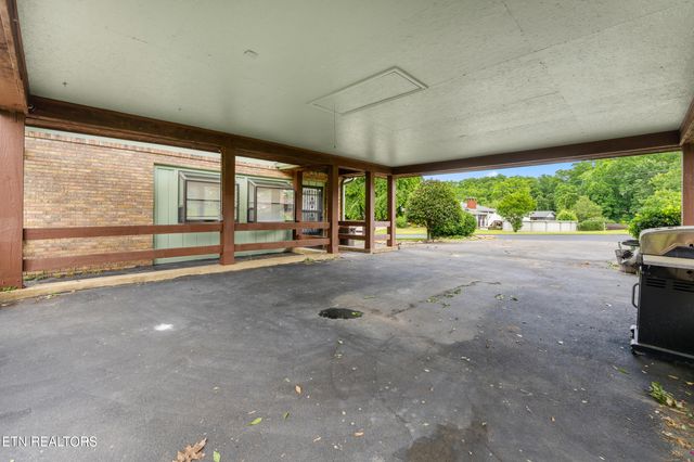 310 Hollywood Circle, Sevierville, TN 37862