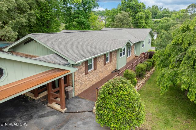 310 Hollywood Circle, Sevierville, TN 37862