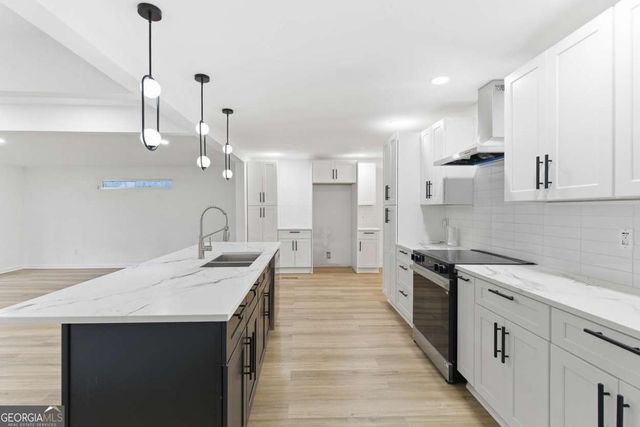 2543 Fontaine Circle, Decatur, GA 30032