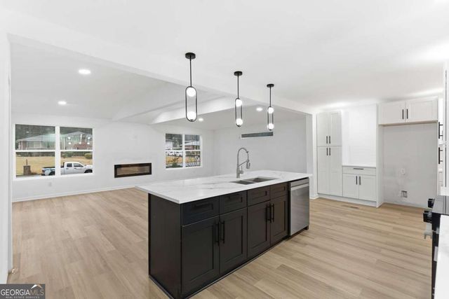 2543 Fontaine Circle, Decatur, GA 30032