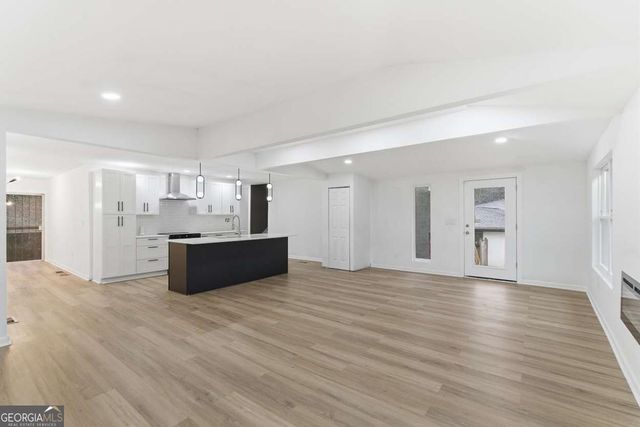 2543 Fontaine Circle, Decatur, GA 30032