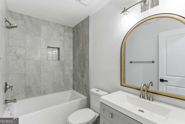 2543 Fontaine Circle, Decatur, GA 30032