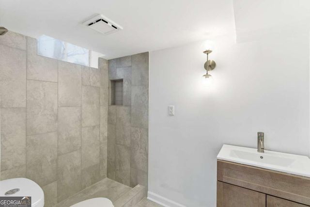 2543 Fontaine Circle, Decatur, GA 30032