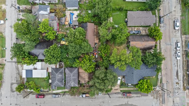 1507 Luzon Street, Houston, TX 77009