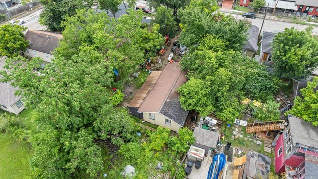 1507 Luzon Street, Houston, TX 77009
