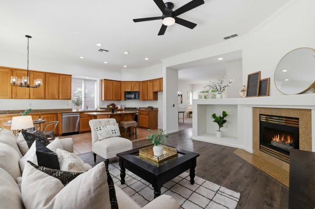 3271 Stonehurst Dr, El Dorado Hills, CA 95762