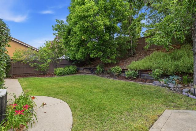 3271 Stonehurst Dr, El Dorado Hills, CA 95762