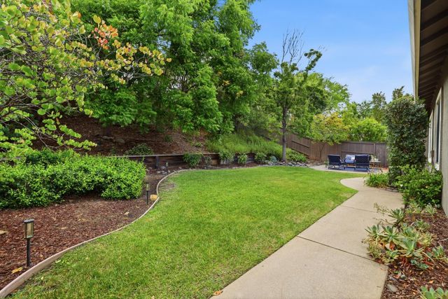 3271 Stonehurst Dr, El Dorado Hills, CA 95762