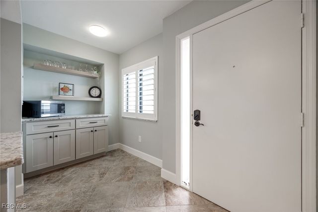 4265 Bay Beach LN 425, Fort Myers Beach, FL 33931