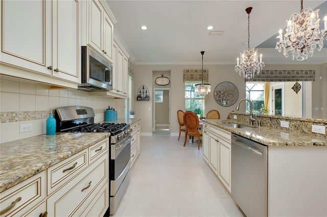 12235 THORNHILL COURT, Lakewood Ranch, FL 34202