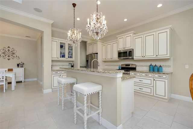 12235 THORNHILL COURT, Lakewood Ranch, FL 34202