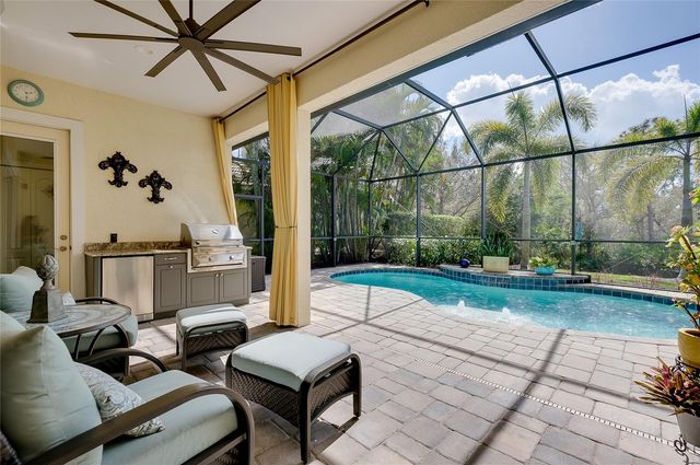 12235 THORNHILL COURT, Lakewood Ranch, FL 34202