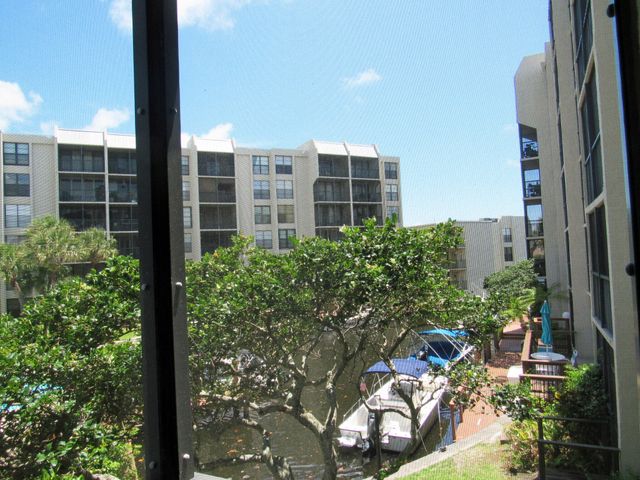 21 Royal Palm Way 2020, Boca Raton, FL 33432