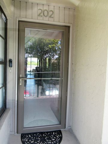 21 Royal Palm Way 2020, Boca Raton, FL 33432