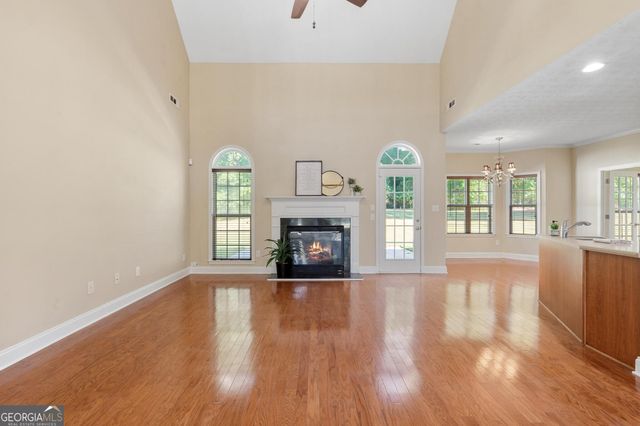 205 Keaton Drive, Fayetteville, GA 30215