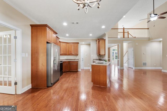 205 Keaton Drive, Fayetteville, GA 30215