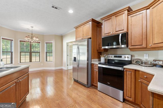 205 Keaton Drive, Fayetteville, GA 30215
